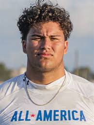 Ty Chan, Notre Dame, Offensive Tackle