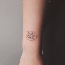 Instagram Photo By Jess Chen Feb 18 2016 At 2 59pm Utc Tiny Rose Tattoos Rose Outline Tattoo Rose Tattoos On Wrist
