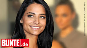 Amira pocher ist empört nach vorwurf von influencerin: Amira Pocher Verfuhrerischer Blick Schmollmund So Haben Wir Sie Noch Nicht Gesehen Youtube