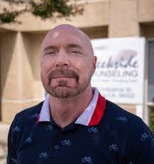 Ron Cummings's Instagram, Twitter & Facebook