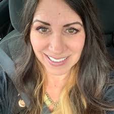 Tammy Voss's Instagram, Twitter & Facebook