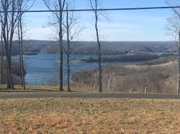 Lake property in all price ranges. Tennessee Dale Hollow Lake