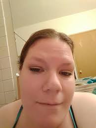 Does anyone else's makeup rub off by the end of the day?