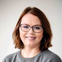 Lori Barrow's Instagram, Twitter & Facebook