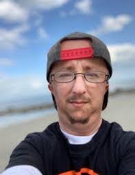 Theotis Summerset's Instagram, Twitter & Facebook