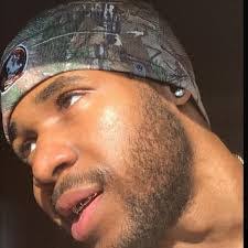 Daniel Baiza's Instagram, Twitter & Facebook