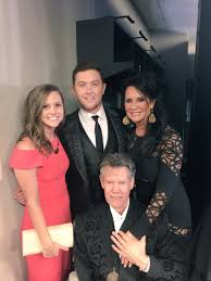 Scotty Mccreery And Gabi Dugal Yoo Gabagaba Twitter Scotty Mccreery Country Music Stars Country Music Artists