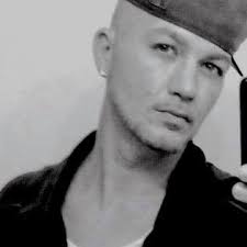 Can I run two amps with series wired subs?