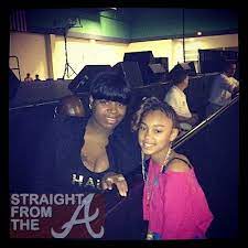 Fantasia Spotted Post Baby Her Married Baby Daddy Starts A Business Photo Video Straightfromthea Com Atlanta Entertainment Industry News Gossip