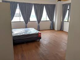 Platino apartment provides a sauna and free private parking, and is within 10 km of angry birds activity park and 5 km of aeon bukit indah. Aloha Tower Jb Spacious Master Room To Rent Fully Furnished And Comes With Free Wifi 3 Rooms Only In The Unit Shared Kitchen And Living Hall Pm For More Details Near