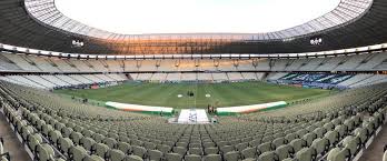 Um enxame de abelhas atrasou o início do jogo entre fortaleza e internacional, neste sábado, válido pela 15ª jovem pan > esportes > futebol > abelhas atrasam início de fortaleza x inter; Jogo Que Interessa Ao Vasco Fortaleza X Bahia Pode Ser Reprogramado Devido A Toque De Recolher No Ceara Netvasco