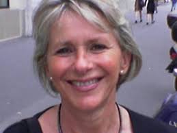 Danielle ROBERT, 81 ans (PANTIN, JOINVILLE LE PONT)