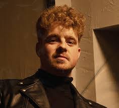 Tom Ball's Instagram, Twitter & Facebook