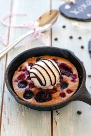 Add one recipe for basic fruit filling + 1/2 teaspoon cinnamon. Mini Berry Skillet Cake