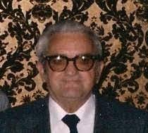 Mary Etue's Instagram, Twitter & Facebook