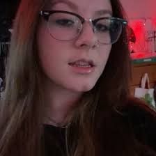 Tina Mell's Instagram, Twitter & Facebook