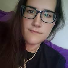 Erin Ferrie (@erinferrieyaa) er Í BEINNI