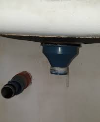 Elkay 3 5 in kitchen sink drain with removable basket strainer. How Do I Remove Kitchen Sink Drainer Basket Without A Visible Lock Nut Home Improvement Stack Exchange