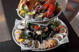 Los Angeles Seafood Restaurants 10best Restaurant Reviews Easy Seafood Recipes Seafood Restaurant Seafood Tower