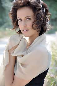 Prisma" Indaco (Episodio de TV 2022)