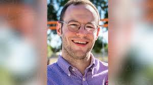 U of A Mathematics Associate Professor Chris Henderson Receives NSF CAREER  Grant