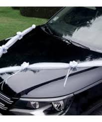 Pour réussir son mariage comme il se doit, il est important de prendre en compte de nombreux facteurs. Guirlande Organza Avec Fleur Blanches Lot De 2 La Boite A Dragees