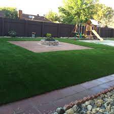 Ideally, set your fire pit up a minimum of 3 metres away from your artificial turf on a stable level surface using a fireproof platform. Pin By Anne Hammer On Yard In 2021 Turf Backyard Play Area Backyard Pavers Backyard