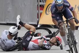 Caleb ewan sprints to victory on stage 7 of the giro. Myeciebqjxzd0m