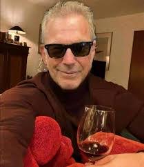 Kevin Cockrill's Instagram, Twitter & Facebook