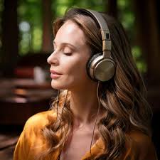 Meandering Through Charming Alleys in Winchester