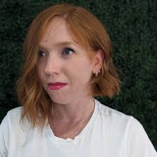 When feeling too blonde, lowlights always save the day 🙌