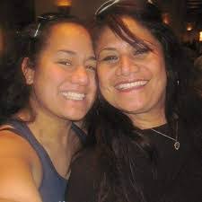 Lili Telona's Instagram, Twitter & Facebook