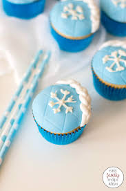 Bij mijn winkel fee taart en traktaties (kvk n. Frozen Cupcakes Easy Elsa Cupcakes For A Winter Party Easy Family Recipe Ideas