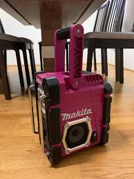 The makita xrm04b was the highest rated cordless radio that makita makes and it is one of the models that also has some of the best features. Wenn Manner Kreativ Werden Gibts Fur Makita Osterreich Facebook