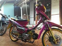 Modif minimal honda fit x 100cc? Modifikasi Honda Supra X 125 Warna Pink Merah Jambu Brosis S