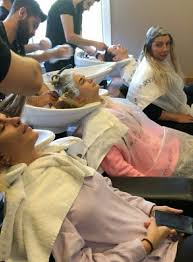Hair salons in near me. Pin By Johhar On Bleaching Dyeing Hair Salon Womens Hairstyles Hair Shampoo