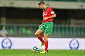Abbiamo deciso, tra le varie iniziative, di donare 1.euro, per ogni nuovo iscritto al nuovo canale youtube nic united, al link : Alessandra Amoroso Centravanti Nella Partita Del Cuore Foto Tgcom24