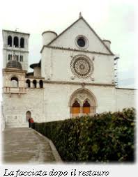 Captan en vivo el momento en que un gobernador croata es sorprendido por una réplica del sismo durante una. La Repubblica Cultura Scienze Riapre La Basilica Di Assisi Sconfitto Il Terremoto