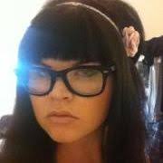 Olivia Hand-Mudersbach (lavro00)