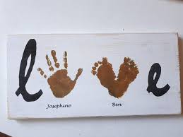 Personalisiertes Schild Bild Aus Holz Handabdruck Love Geschenke Fur Oma Basteln Basteln Oma Druck Auf Holz