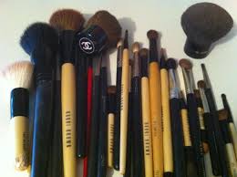 overdue cleaning my makeup brushes