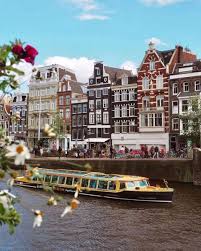 Nous avons passé en revue tous les tarifs de billets d'avion pour ce trajet vols lyon amsterdam : Amsterdam Aeroport Rennes Bretagne