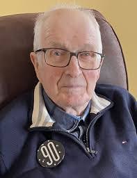 Clifford Cull's Instagram, Twitter & Facebook