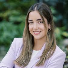 I am delighted to return to New York in May where I will split my summer  between Whitney Museum of American Art and Grossman LLP. Whitney maintains  one of the finest collections