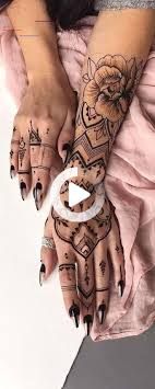 Tribal Tattoo Ideeen Bohemen Black Henna Kant Kleine Zwarte Henna Het Balkon Ideeen In 2020 Henna Tattoo Sleeve Hand Tattoos For Women Henna Tattoo Hand