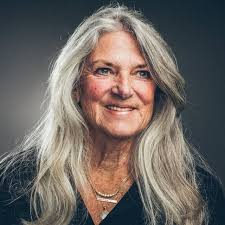 BREAKING: Travis Kelce proposed to Taylor Swift with a $7 million  engagement ring