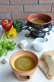 Nella bagna caoda non ci va assolutamente la panna, e neppure il burro. Bagna Cauda Con Panna La Cascata Dei Sapori