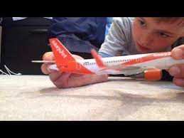 Unboxing And Review Of Easyjet Airbus A320 And Boeing 737 200 Youtube
