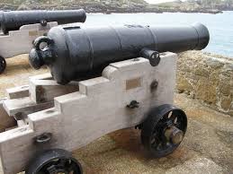 Yüzyılın sonlarında geliştirilen ve <75'ten küçük bir ateş eden hafif bir topdu >benzer şahinden vurdu. British Cannon Design 1600 1800