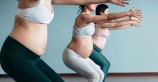 What Does It Mean To Be "Skinny Pregnant"? Risks, Tips, And More